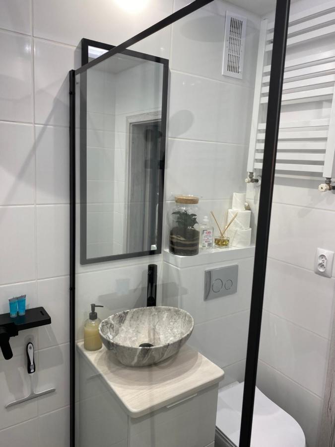 Apartament Blisko Wszedzie Ostrowiec Swietokrzyski Bagian luar foto