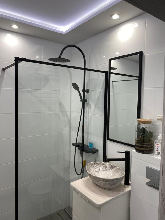 Apartament Blisko Wszedzie Ostrowiec Swietokrzyski Bagian luar foto