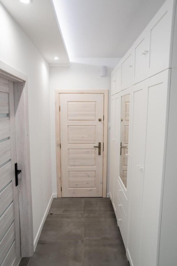 Apartament Blisko Wszedzie Ostrowiec Swietokrzyski Bagian luar foto