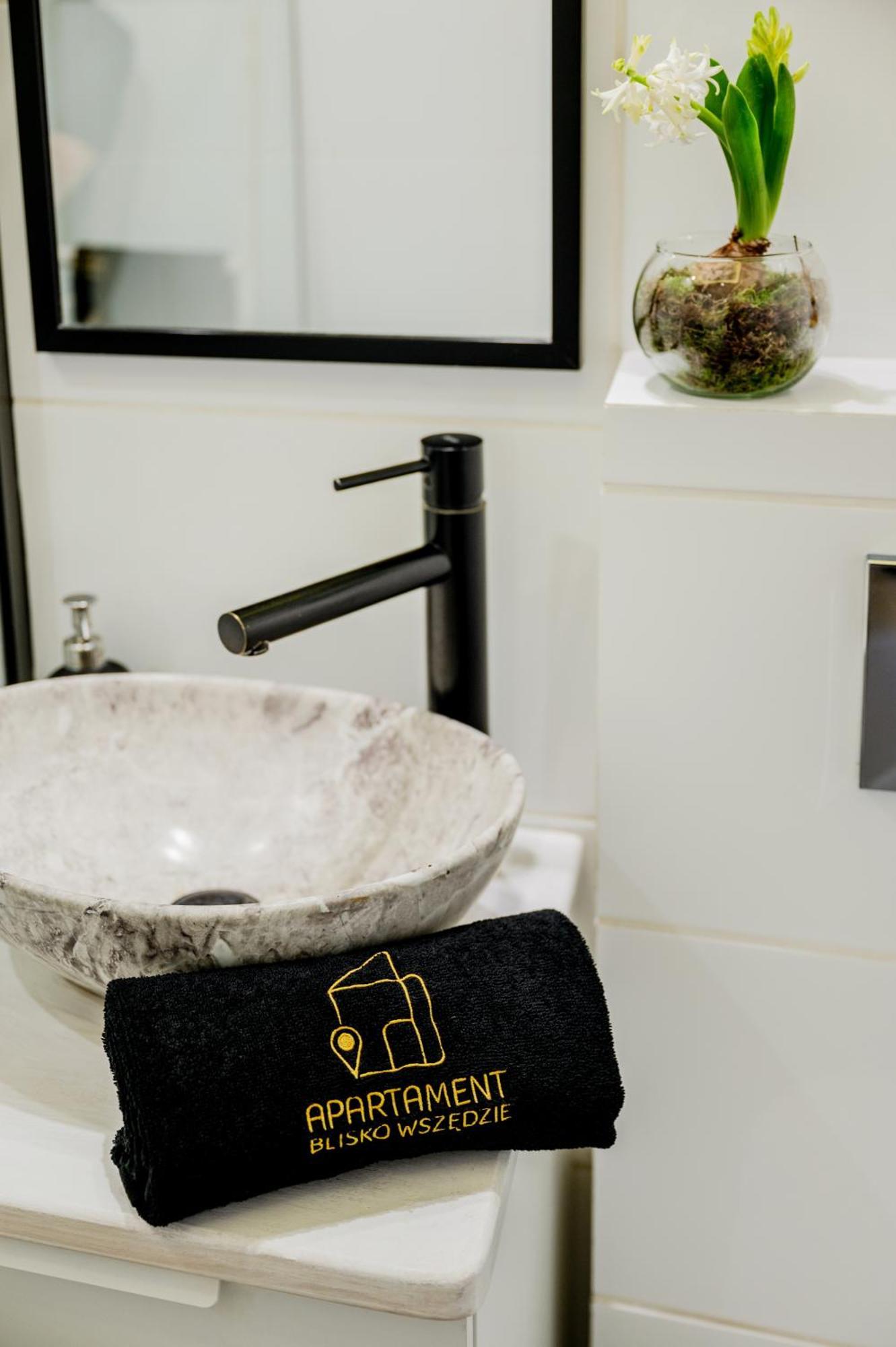 Apartament Blisko Wszedzie Ostrowiec Swietokrzyski Bagian luar foto